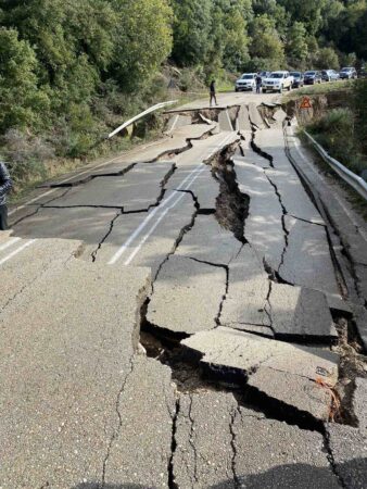 ΠΔΕ- Ν. Φαρμάκης: «Άμεση χρηματοδότηση για την αντιμετώπιση των καταστροφών, ενίσχυση της Αυτοδιοίκησης και νέο σχέδιο ανθεκτικότητας» (photos)