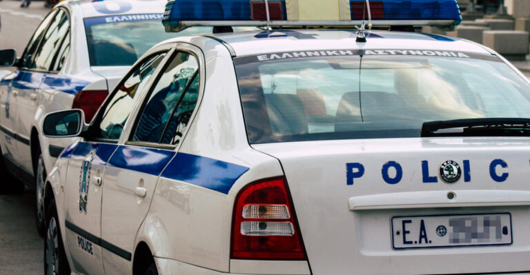 Κόρινθος: Συνελήφθησαν άμεσα 4 άτομα για ληστεία και απόπειρα κλοπής σε περιοχές του Δήμου Κορινθίων- Επιτυχία των αστυνομικών της Διεύθυνσης Αστυνομίας Κορινθίας
