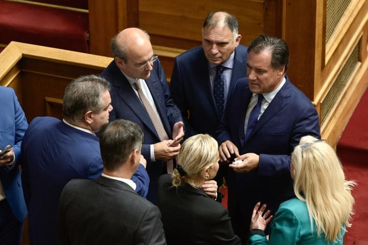 Βουλή: Υπερψηφίστηκε με 158 «ναι» το εργασιακό νομοσχέδιο – Η ανάρτηση Γεωργιάδη